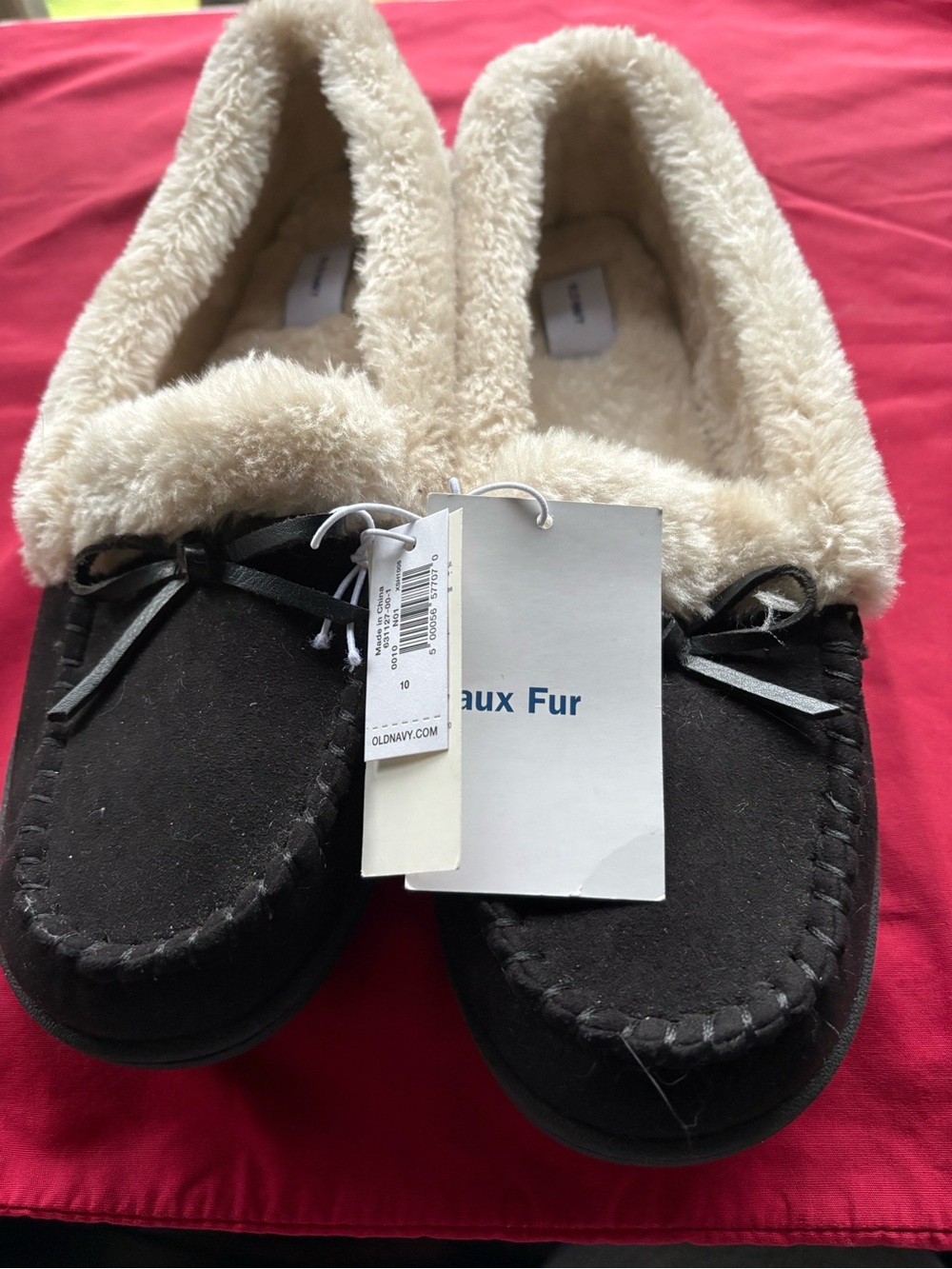 Old Navy Black Faux-Suede Moccasin Slippers with Cream Faux Fur Lining